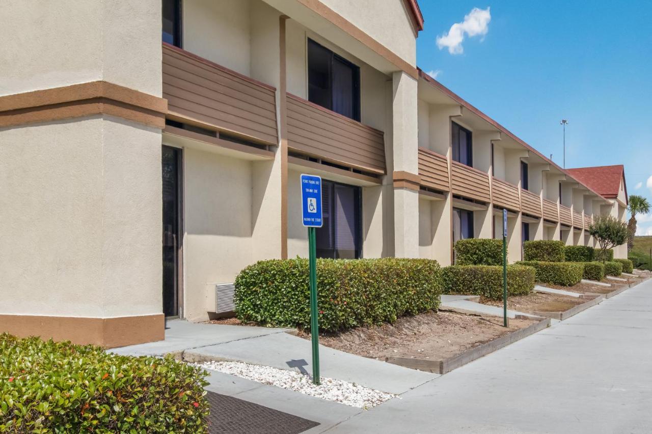 Red Roof Inn & Suites Brunswick I-95 Ngoại thất bức ảnh